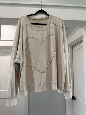 easel Long Sleeve Tee in Beige with Heart Detail